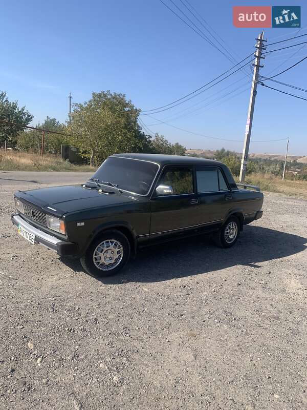 Седан ВАЗ / Lada 2105 2000 в Подгородном