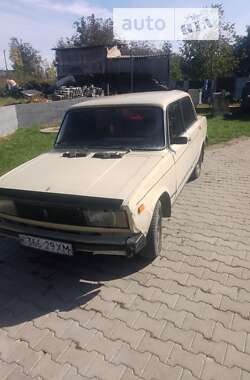 Седан ВАЗ / Lada 2105 1987 в Черновцах