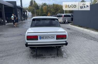 Седан ВАЗ / Lada 2105 2001 в Николаеве