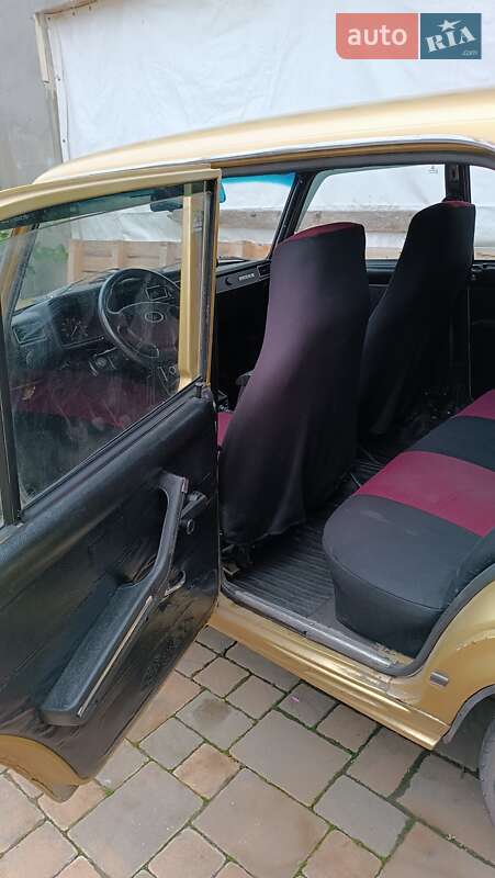 Седан ВАЗ / Lada 2105 1983 в Киеве фото 7 Седан ВАЗ / Lada 2105 1983 в Киеве