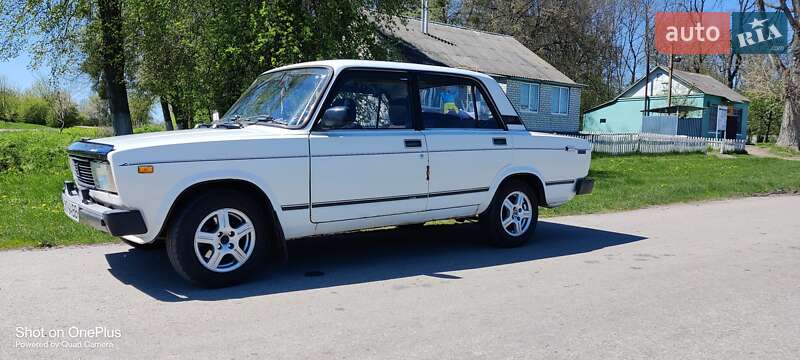 Седан ВАЗ / Lada 2105 1991 в Житомире фото 3 Седан ВАЗ / Lada 2105 1991 в Житомире