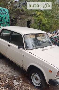 Седан ВАЗ / Lada 2105 1985 в Миколаєві