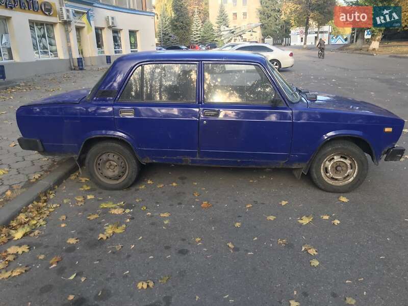 Седан ВАЗ / Lada 2105 1985 в Харькове