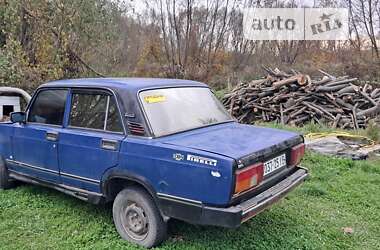 Седан ВАЗ / Lada 2105 1988 в Черновцах