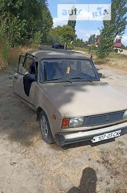 Седан ВАЗ / Lada 2105 1987 в Полтаве