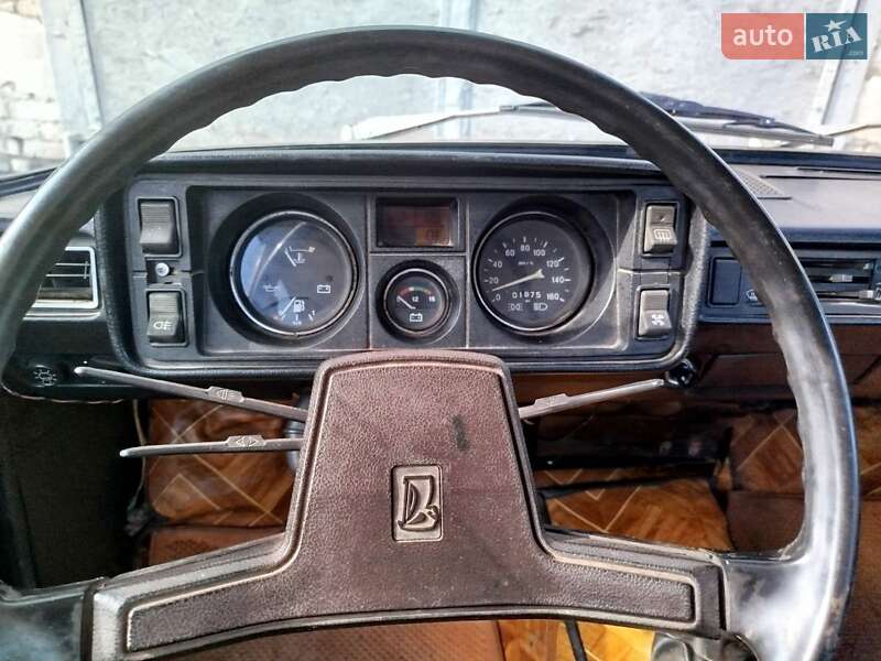 Седан ВАЗ / Lada 2105 1983 в Днепре