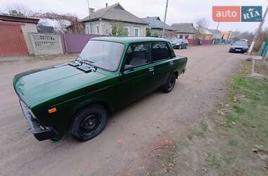 Седан ВАЗ / Lada 2105 1999 в Черкасах