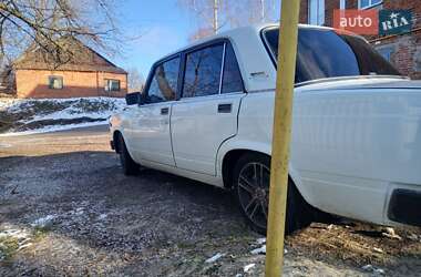 Седан ВАЗ / Lada 2105 1988 в Києві