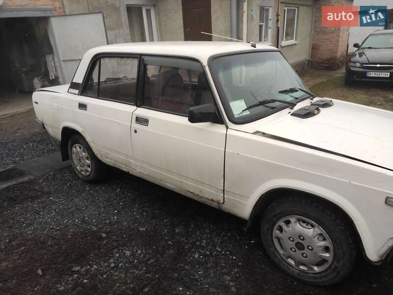 Седан ВАЗ / Lada 2105 1995 в Лубнах