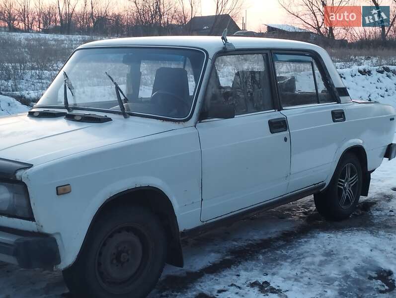 Седан ВАЗ / Lada 2105 1995 в Сумах