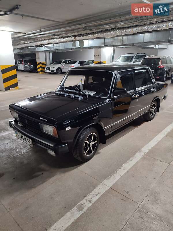 Седан ВАЗ / Lada 2105 1992 в Полтаве