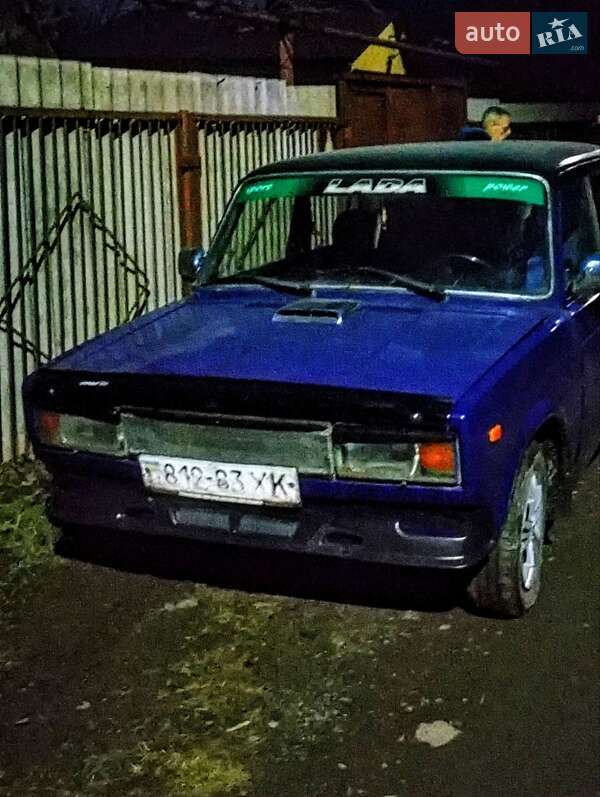 Седан ВАЗ / Lada 2105 1989 в Кривом Роге