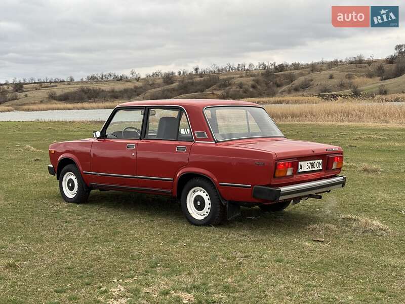 Седан ВАЗ / Lada 2105 1982 в Запорожье
