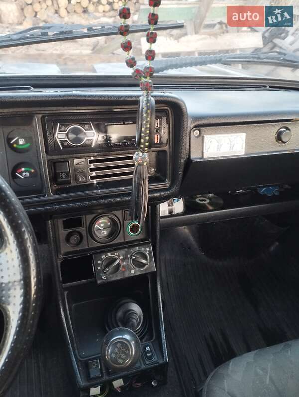 Седан ВАЗ / Lada 2105 1992 в Маневичах