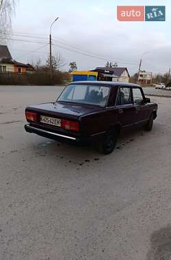 Седан ВАЗ 2105 1981 в 