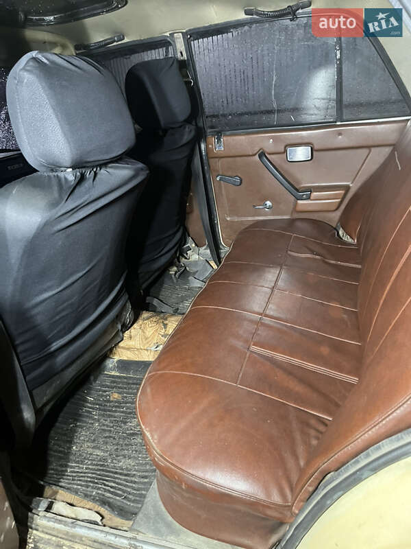 Седан ВАЗ / Lada 2105 1986 в Городенці