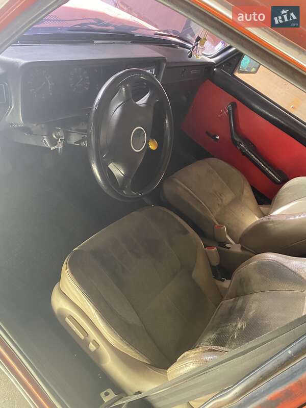 Седан ВАЗ / Lada 2105 1991 в Богуславе