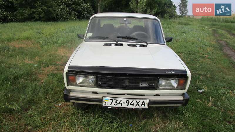 Седан ВАЗ / Lada 2105 1992 в Сахновщині