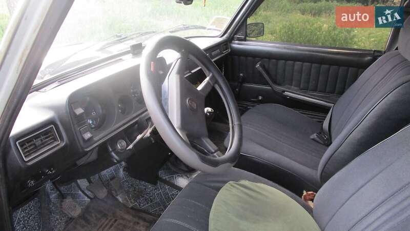 Седан ВАЗ / Lada 2105 1992 в Сахновщині