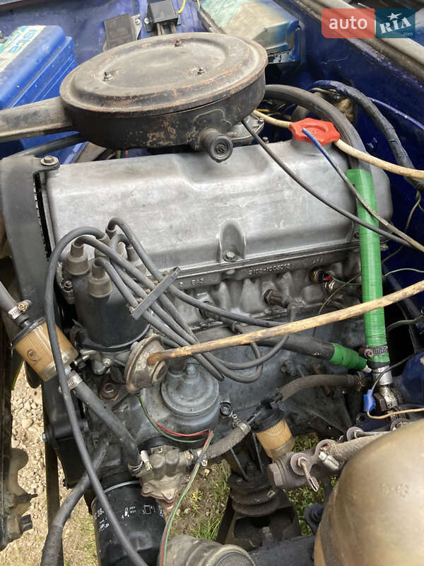 Седан ВАЗ / Lada 2105 1983 в Черновцах