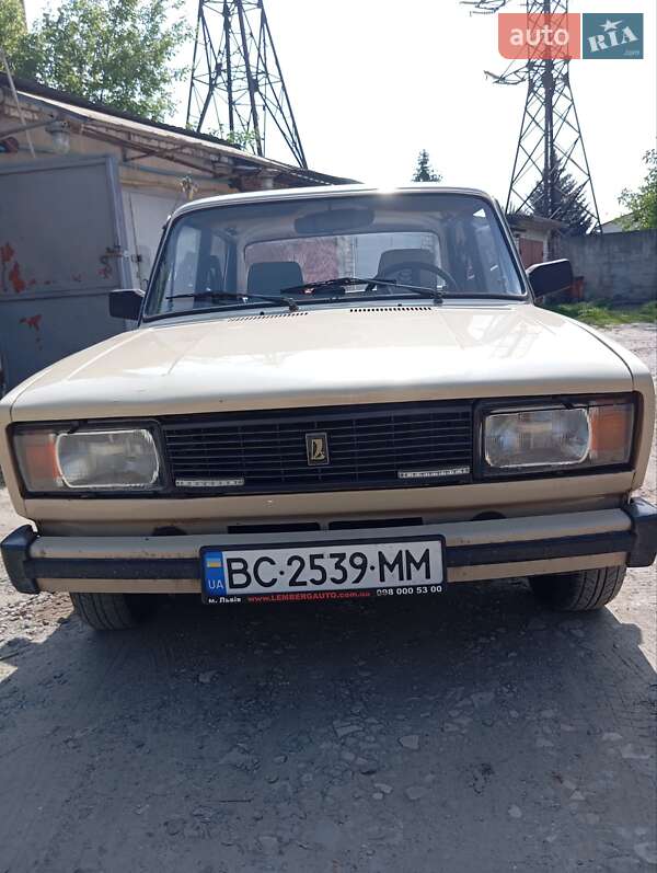 Седан ВАЗ / Lada 2105 1981 в Львове