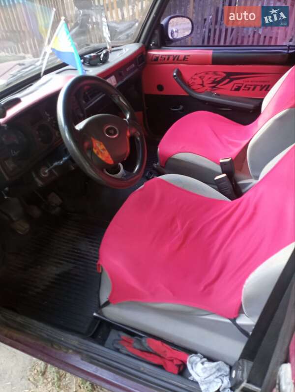 Седан ВАЗ / Lada 2105 1993 в Николаеве