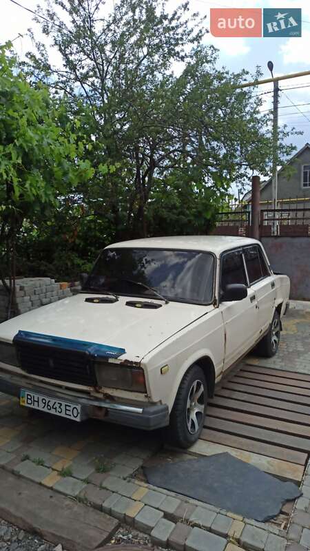 Седан ВАЗ / Lada 2105 1987 в Одессе