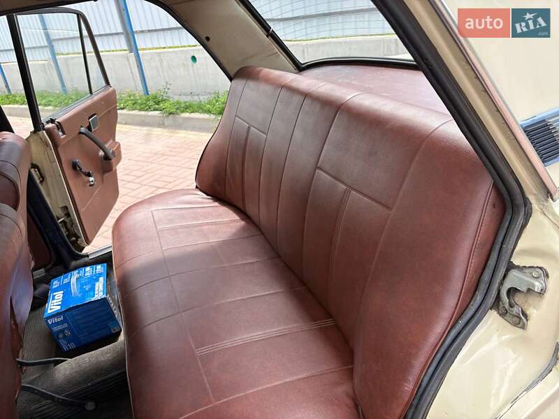 Седан ВАЗ / Lada 2105 1984 в Полтаве