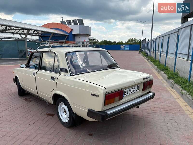 Седан ВАЗ / Lada 2105 1984 в Полтаве