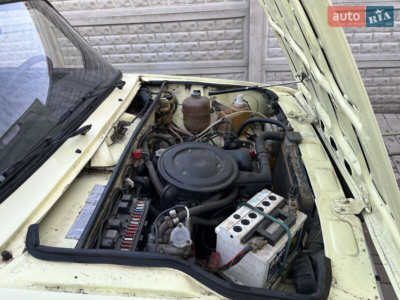 Седан ВАЗ / Lada 2105 1988 в Новой Водолаге фото 6 Седан ВАЗ / Lada 2105 1988 в Новой Водолаге