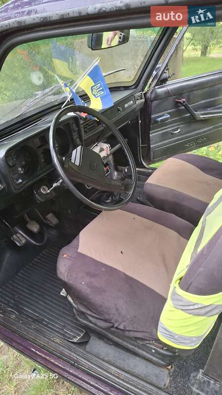 Седан ВАЗ / Lada 2105 1996 в Черновцах фото 4 Седан ВАЗ / Lada 2105 1996 в Черновцах