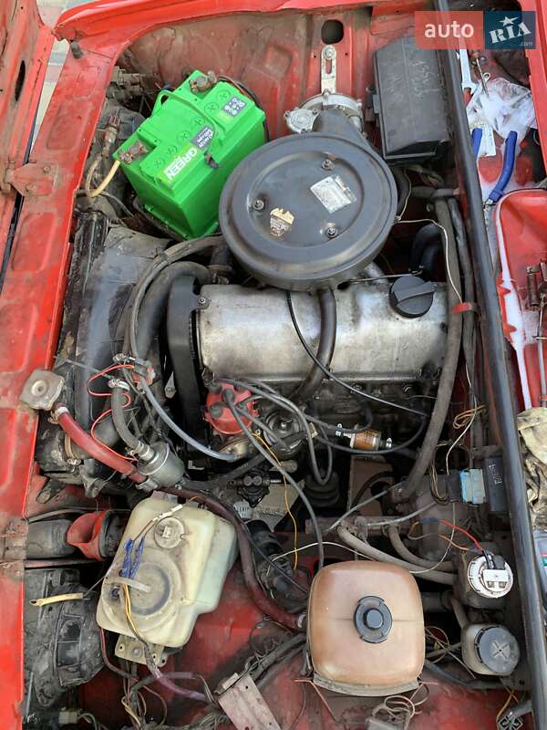 Седан ВАЗ / Lada 2105 1988 в Смеле фото 10 Седан ВАЗ / Lada 2105 1988 в Смеле