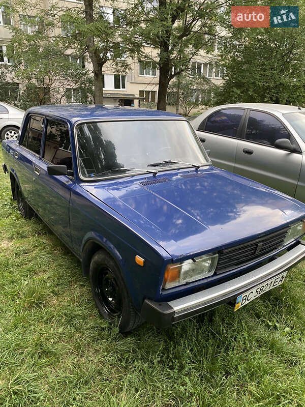 Седан ВАЗ / Lada 2105 1990 в Львове