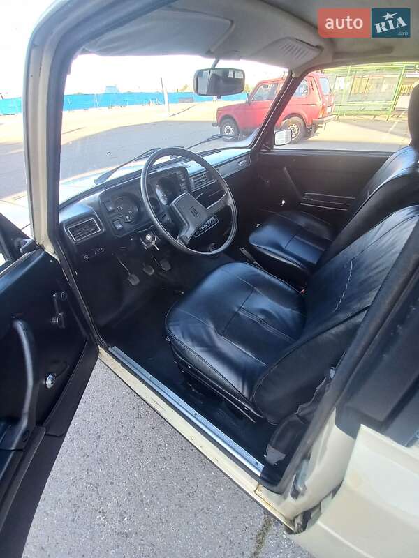 Седан ВАЗ / Lada 2105 1987 в Харькове