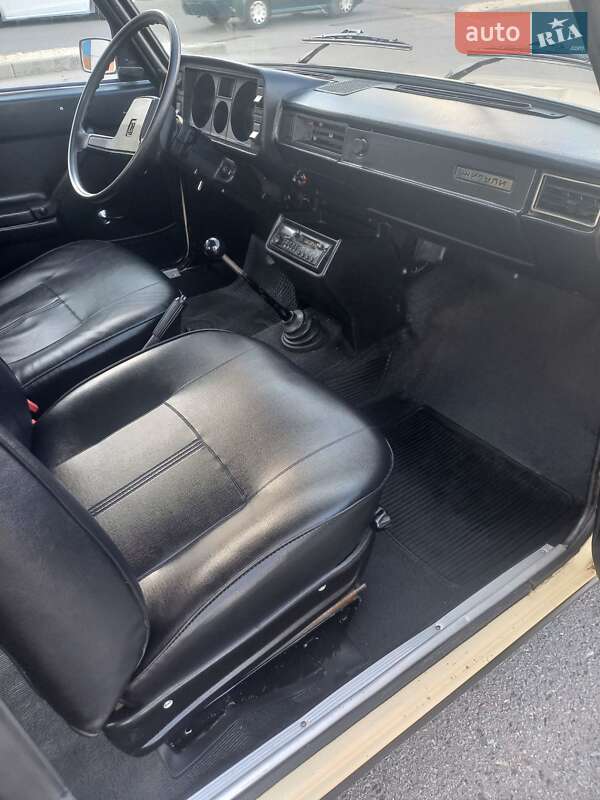 Седан ВАЗ / Lada 2105 1987 в Харькове