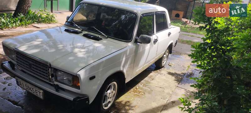 Седан ВАЗ / Lada 2105 1994 в Броварах