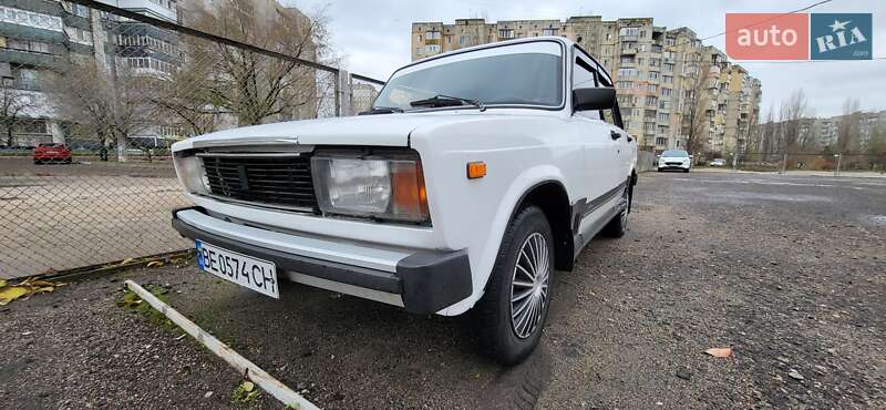 Седан ВАЗ 2105 2001 в 
