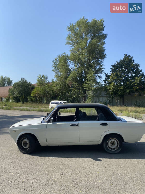 Седан ВАЗ / Lada 2105 1994 в Дніпрі