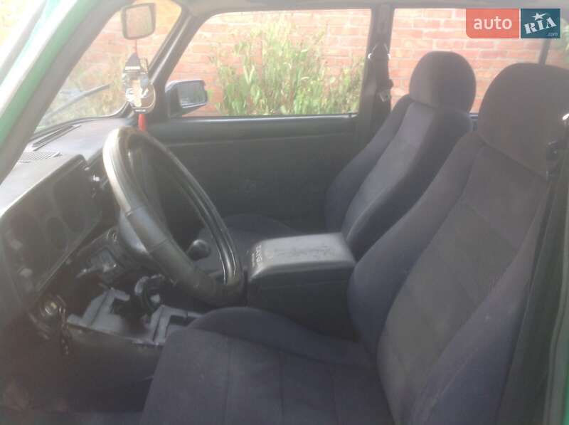 Седан ВАЗ / Lada 2105 1982 в Миргороде