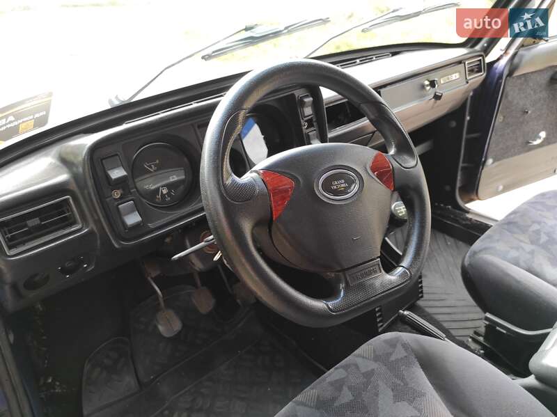 Седан ВАЗ / Lada 2105 1987 в Лубнах фото 20 Седан ВАЗ / Lada 2105 1987 в Лубнах