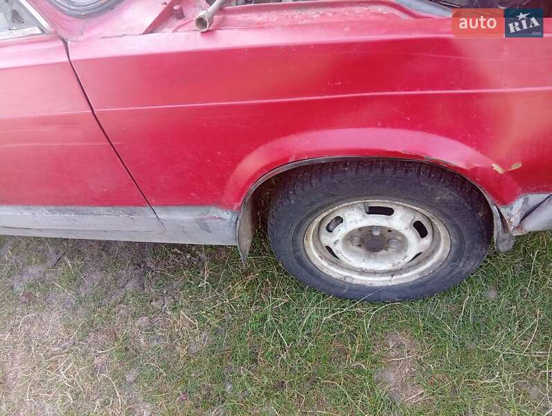 Седан ВАЗ / Lada 2105 1981 в Ратным