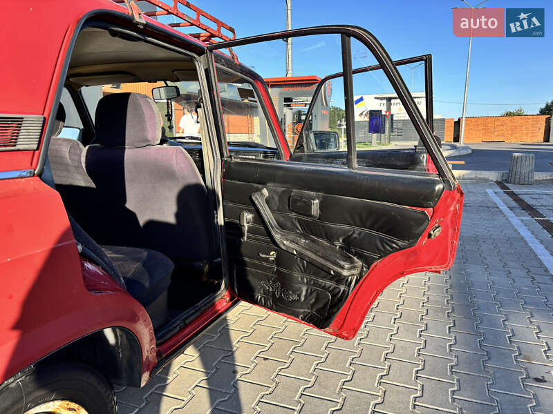Седан ВАЗ / Lada 2105 1990 в Великой Александровке