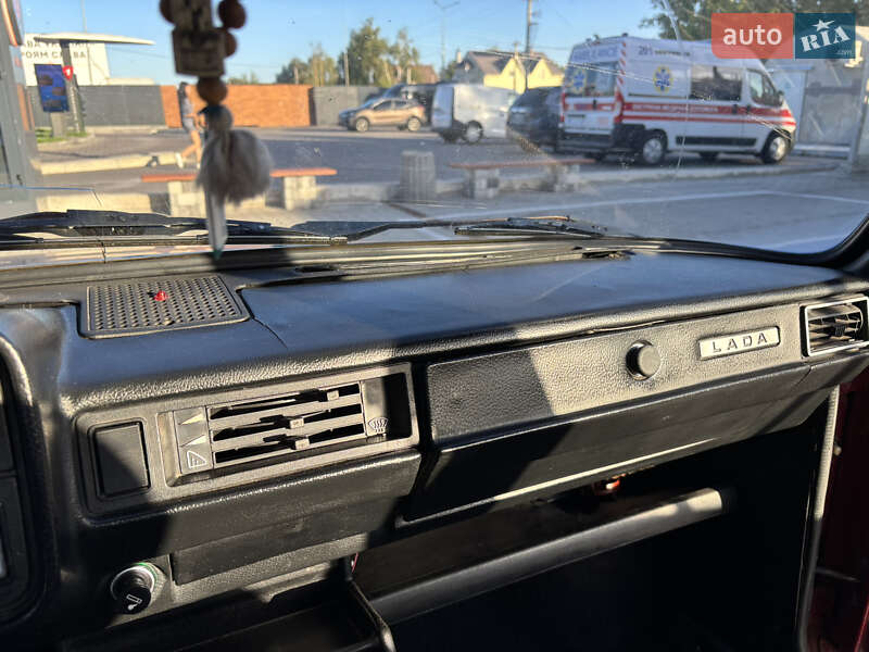 Седан ВАЗ / Lada 2105 1990 в Великой Александровке