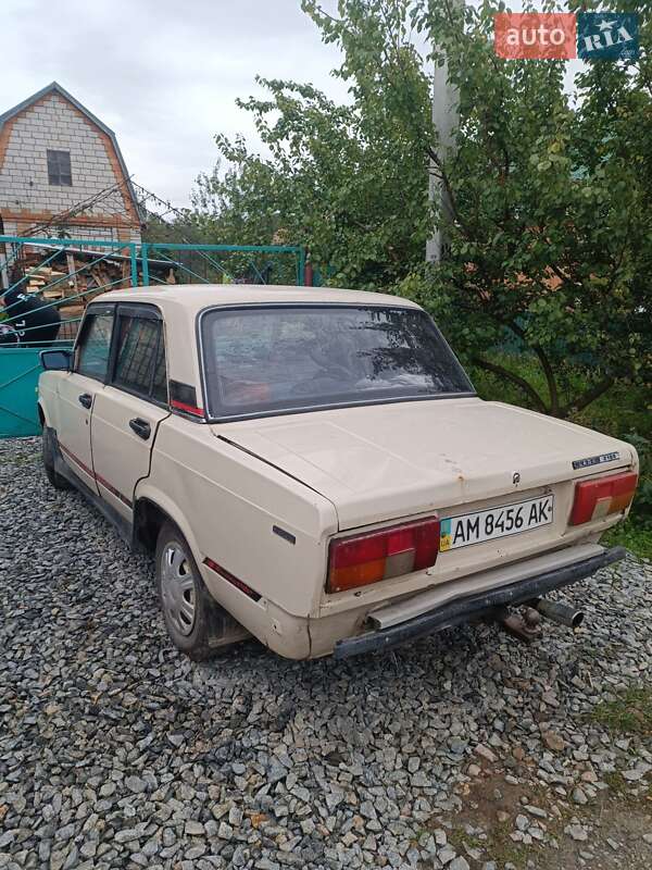 Седан ВАЗ / Lada 2105 1984 в Бердичеве