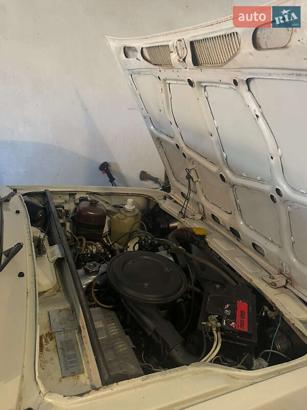 Седан ВАЗ / Lada 2105 1990 в Черкассах