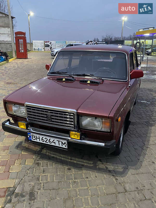 Седан ВАЗ 2105 1990 в 