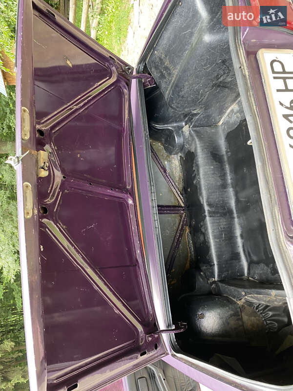 Седан ВАЗ / Lada 2105 2000 в Ильинцах