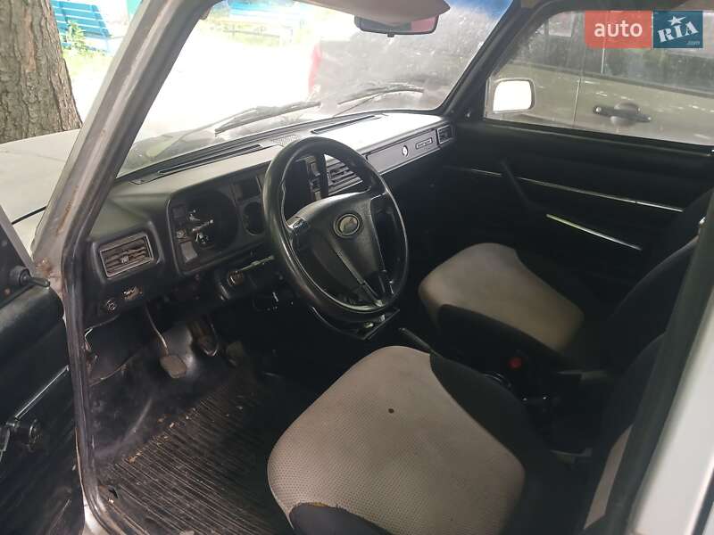 Седан ВАЗ / Lada 2105 1981 в Кременчуге