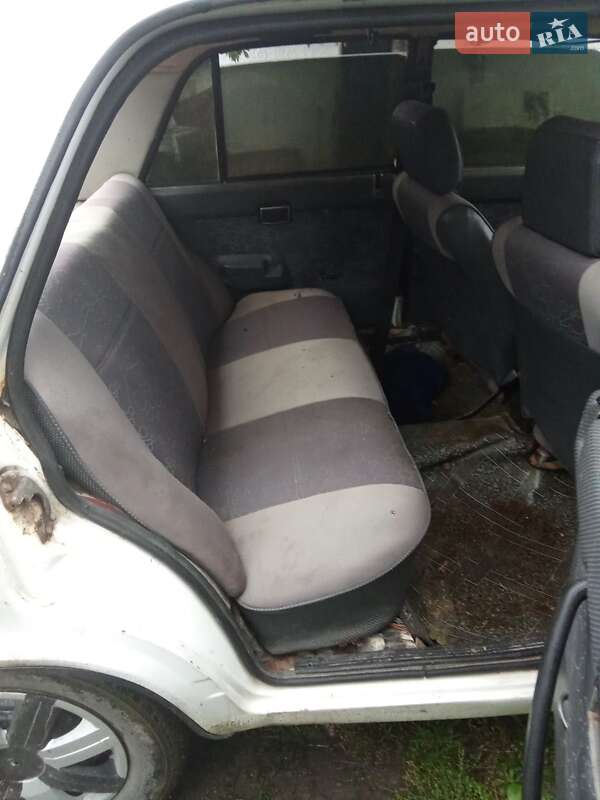 Седан ВАЗ / Lada 2105 1984 в Тульчине фото 11 Седан ВАЗ / Lada 2105 1984 в Тульчине