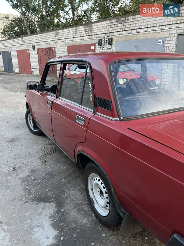 Седан ВАЗ / Lada 2105 1996 в Кременчуге